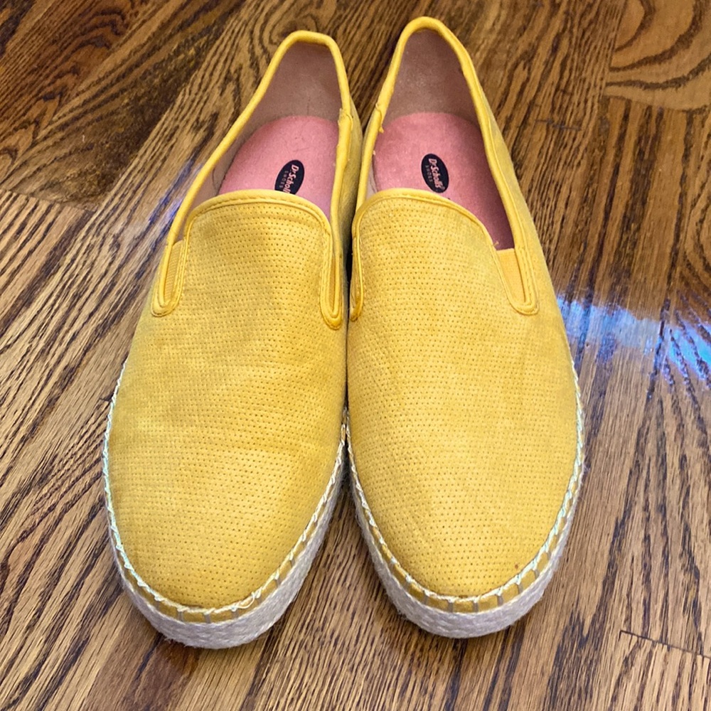 Women’s Dr Scholls Foam Technology Slip Ons size 9M